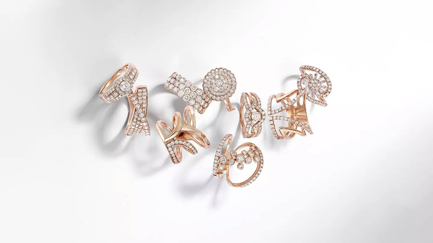 Fine jewelry storefronts, luxury timepieces, and accessory kiosks in Syracuse NY