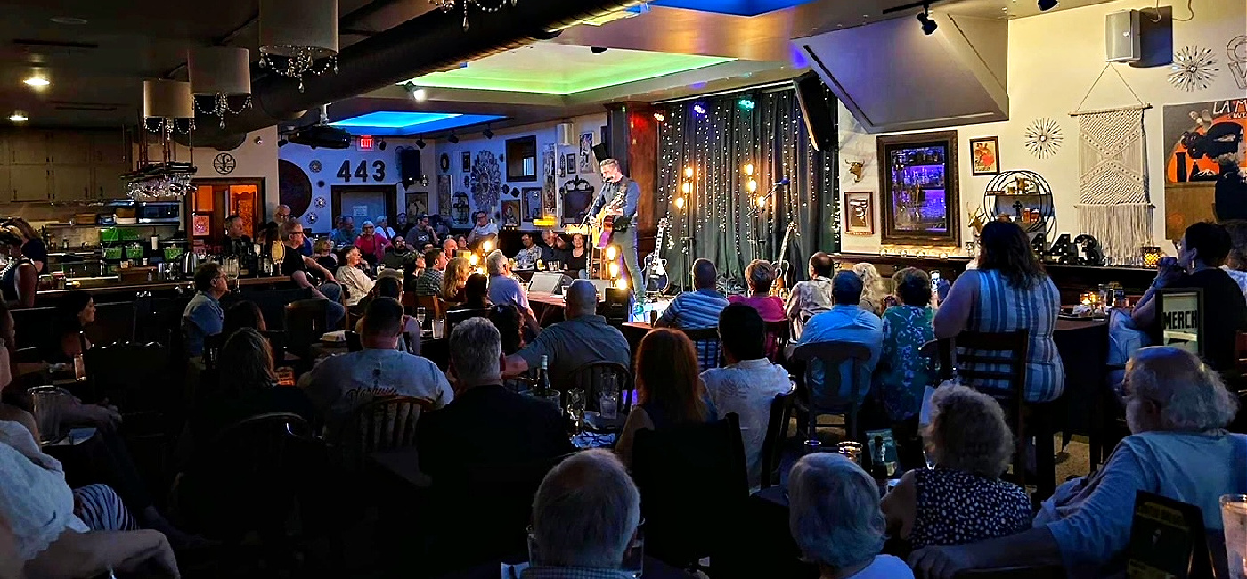 Syracuse NY nightlife in Armory Square at dusk